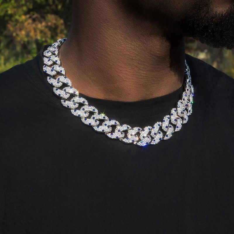 Helloice 20mm 20'' Sapphire Spot Cuban Link Chain in White Gold