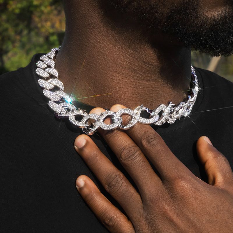 Helloice 20mm 20'' Spiked Infinity Cuban Link Chain in White Gold