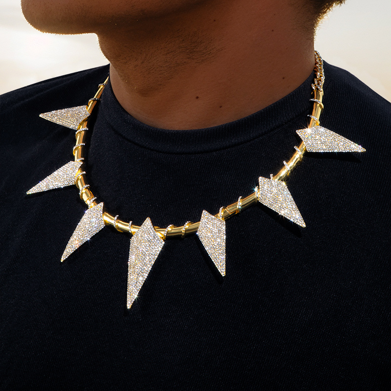 Helloice Pave Spiked Fight Tooth and Claw Collar Necklace in Gold