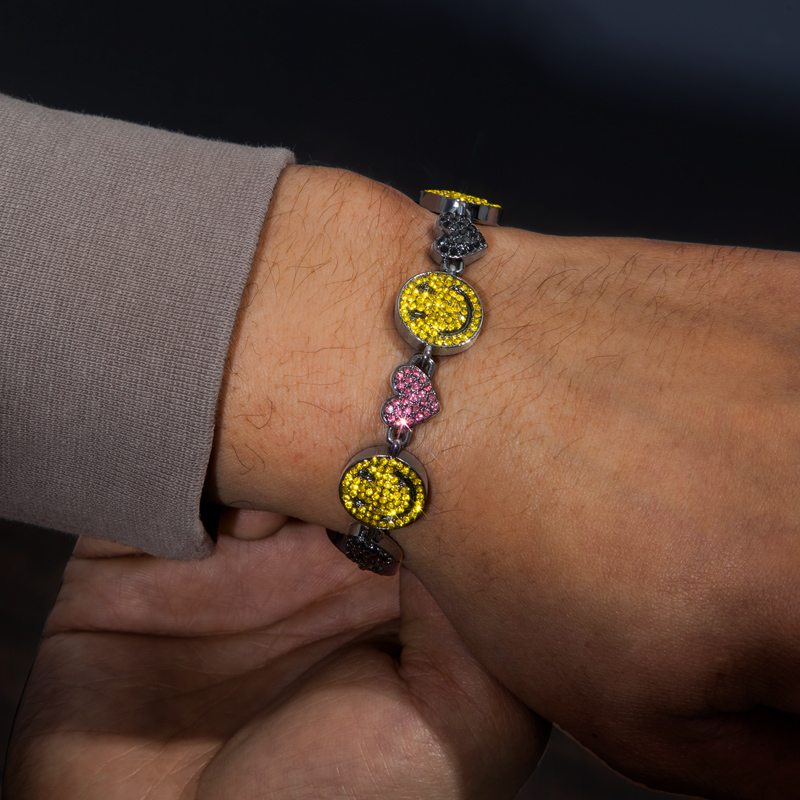 Helloice Smile Face & Heart Link Bracelet in Black Gold