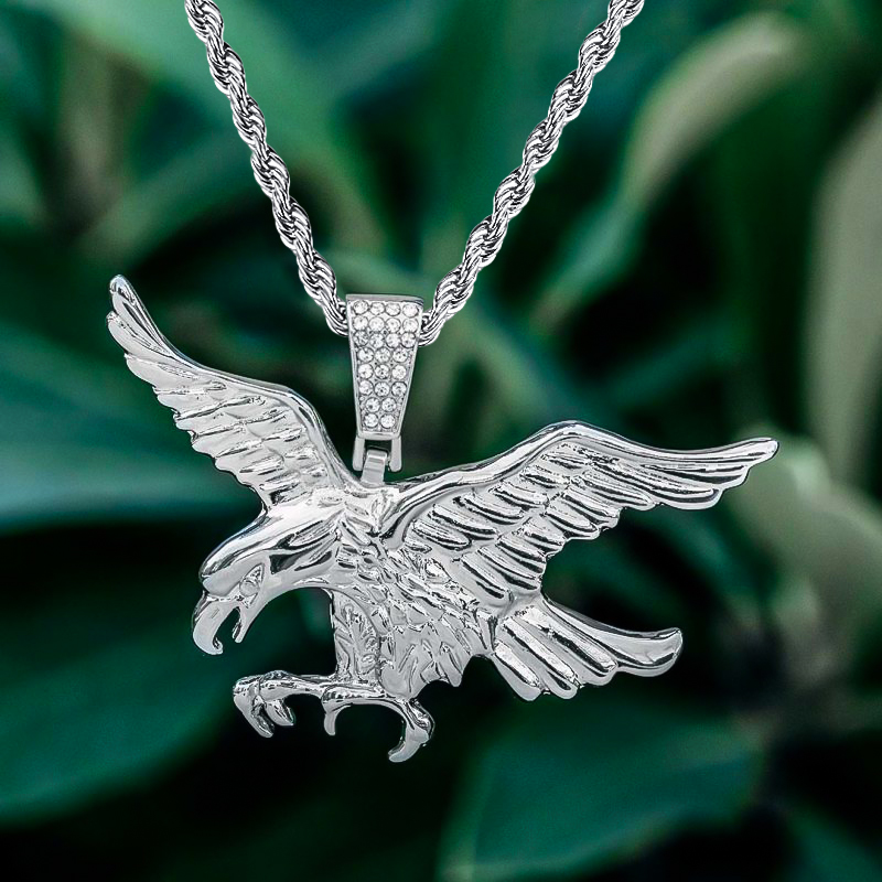 Helloice Flying Eagle Pendant in White Gold