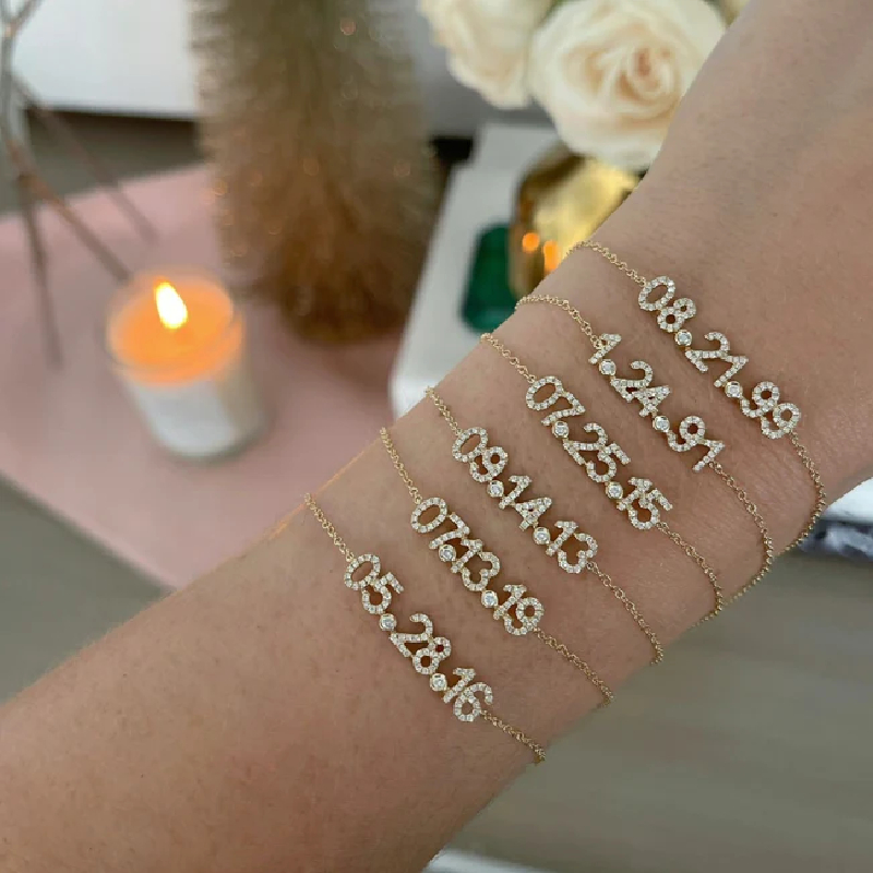 Helloice Customized Date or Initials Bracelet