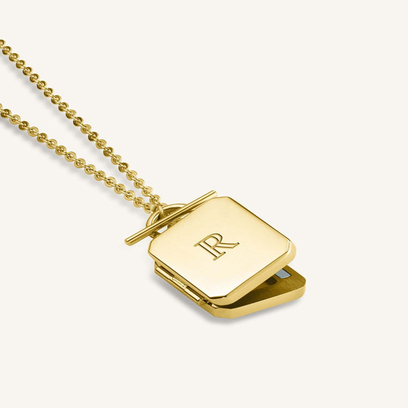 Helloice Personlized Octagon Locket Necklace