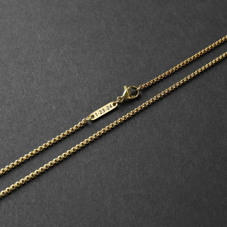 Helloice 3mm Custom Name  Round Box Chain in Gold