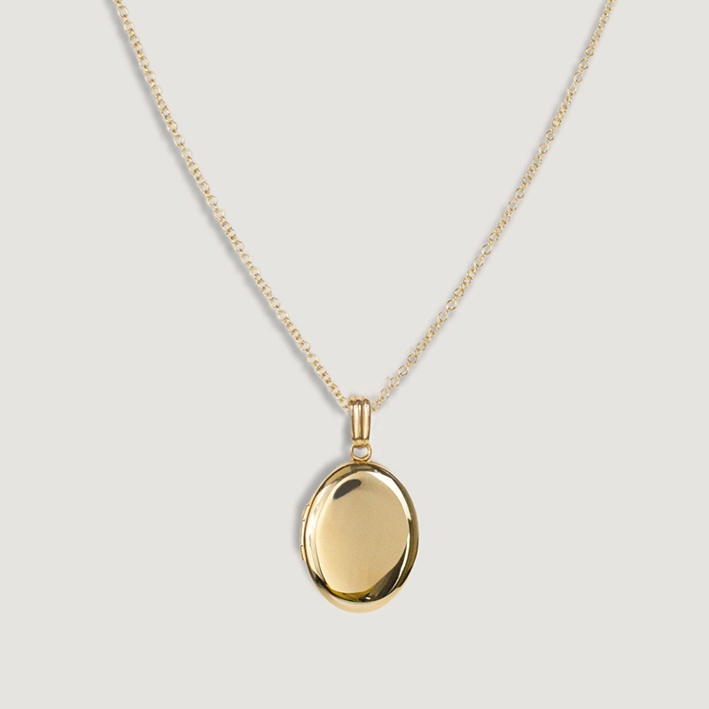 Helloice Customized Photo Oval Locket Necklace