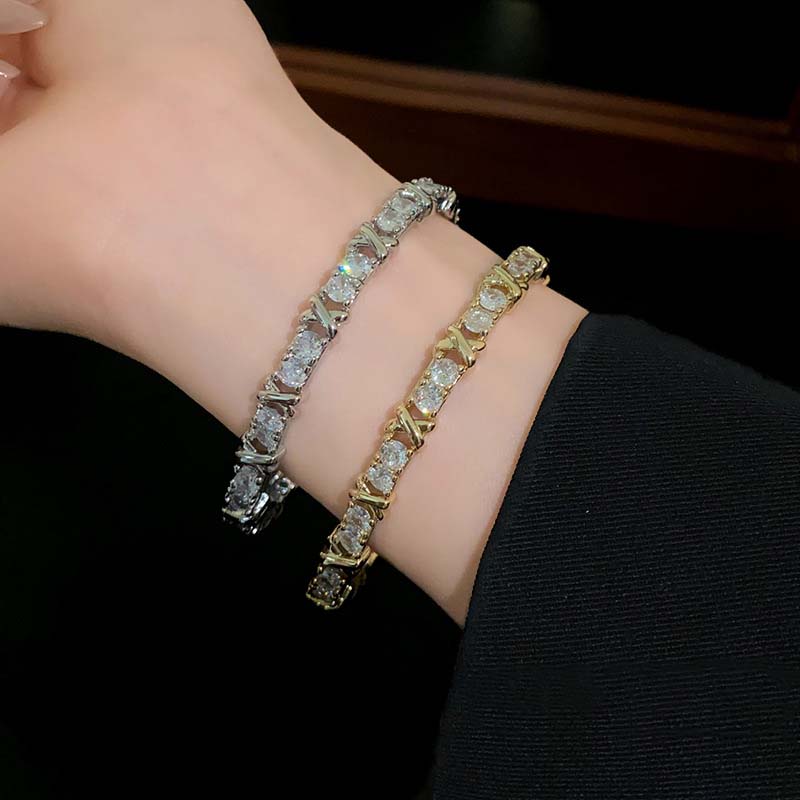 Helloice Iced Infinity Link Open Bracelet