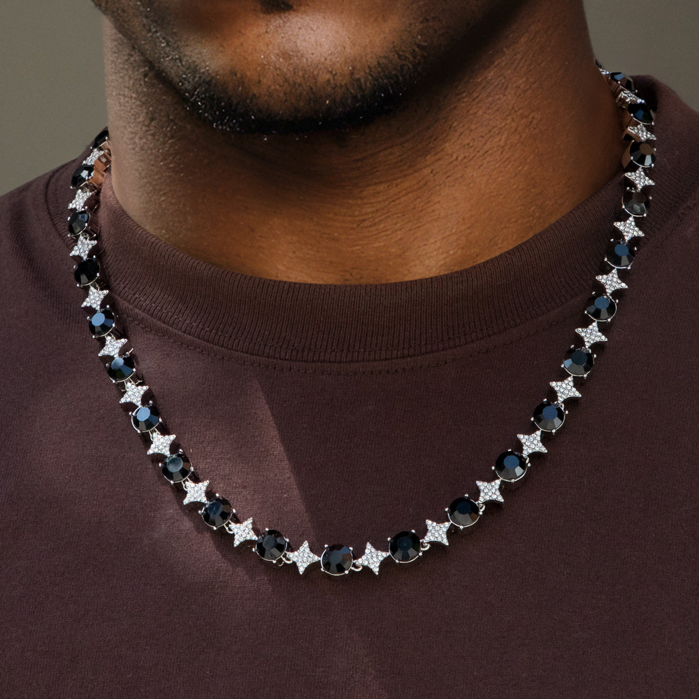 Helloice 8mm Black Stone Quadrangular Star Necklace in White Gold