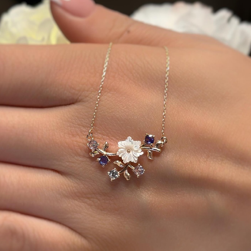Helloice Spring Breeze Magnolia Flower Necklace