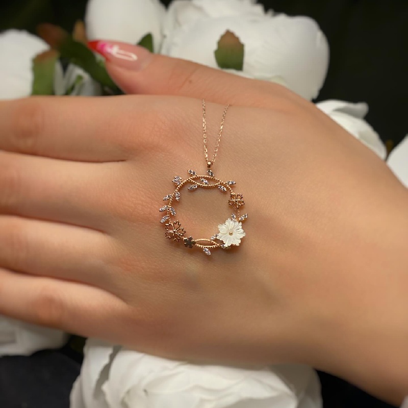 Helloice Magnolia Flower Diamond Necklace