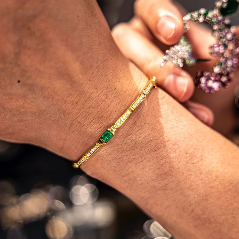 Helloice Emerald Segmented Open Bangle Bracelet