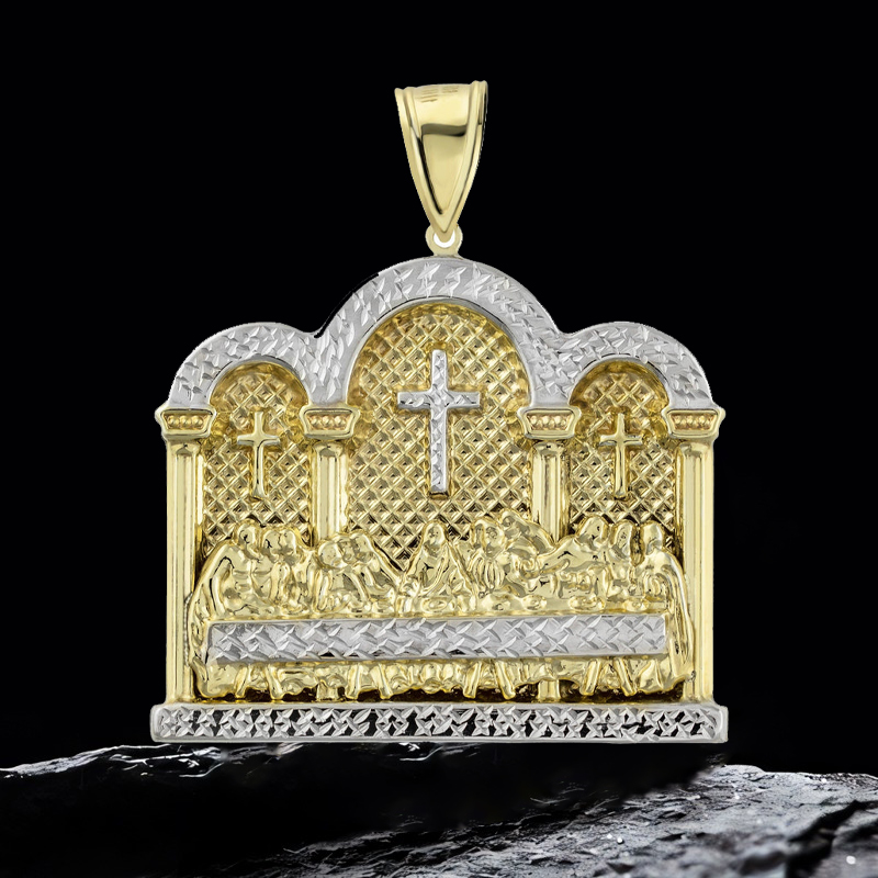 Helloice Last Supper Engraved Arch Pendant
