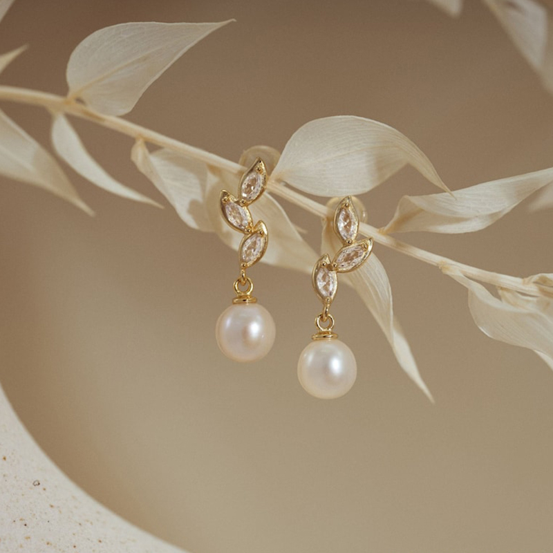 Helloice Diamond Leaves Pearl Drop Earrings