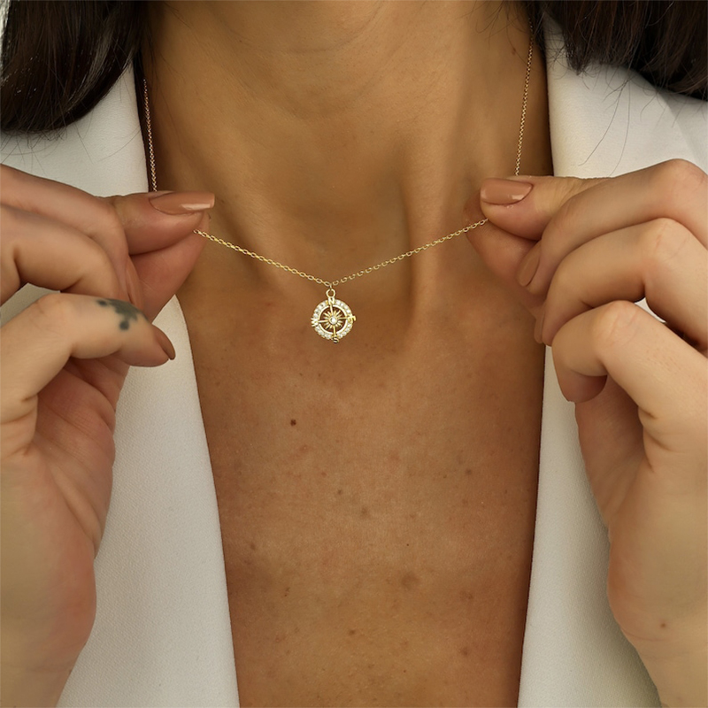 Helloice Diamond Compass Necklace