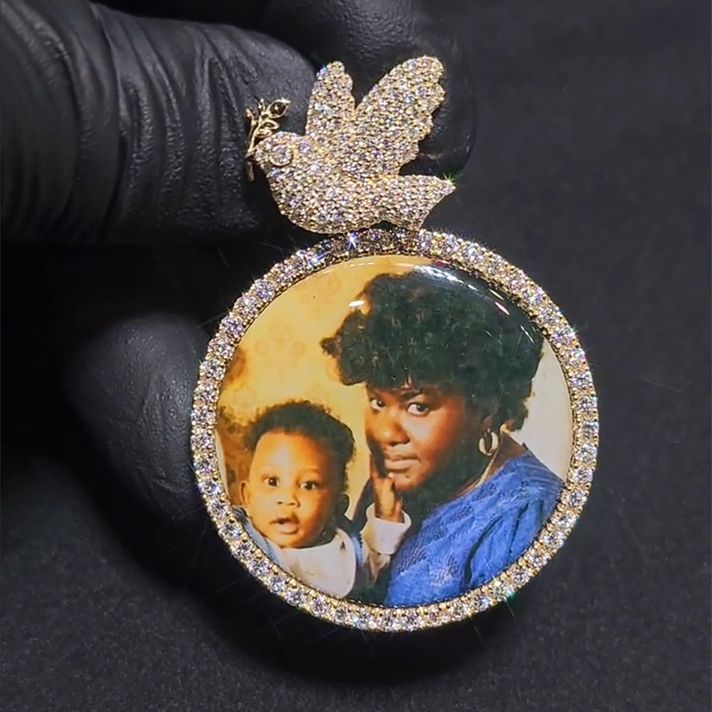 Helloice Iced Custom Photo Pendant with Dove Clasp
