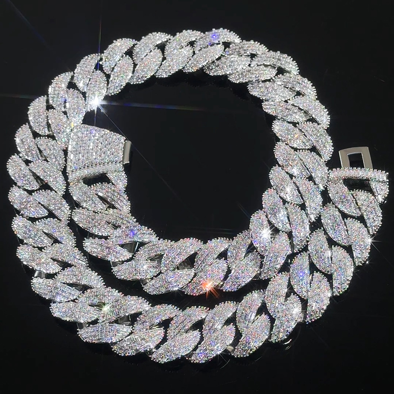 Helloice Iced Out 25mm Baguette Cut Cuban Chain
