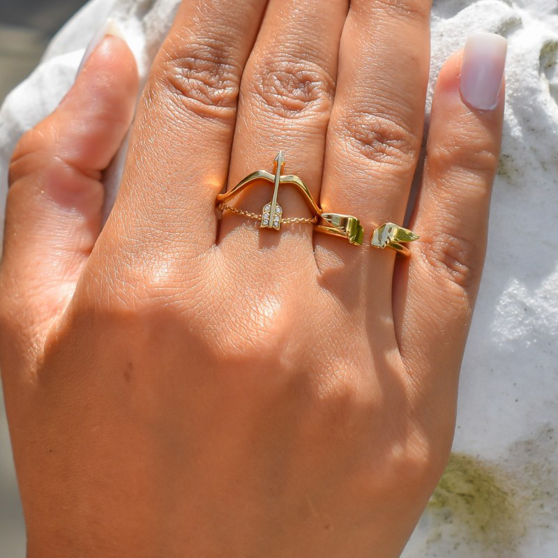 Helloice Diamond Archer Ring