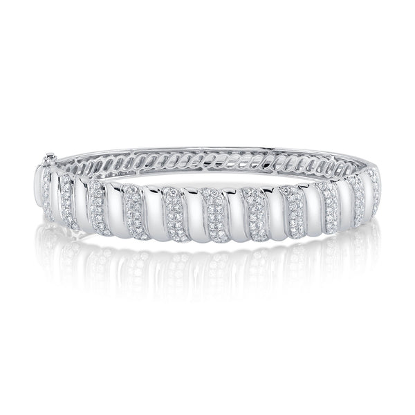 1.65CT DIAMOND RIBBED BANGLE