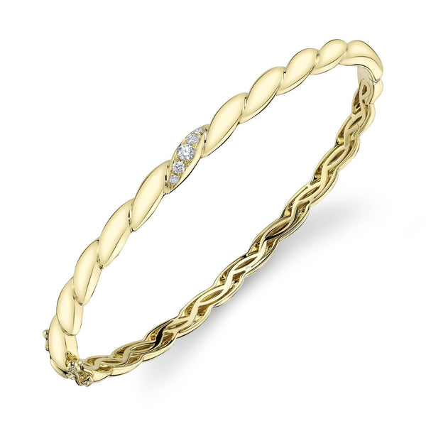 Shy Creation 0.13Ct Diamond Twisted Bangle SC55025215ZS